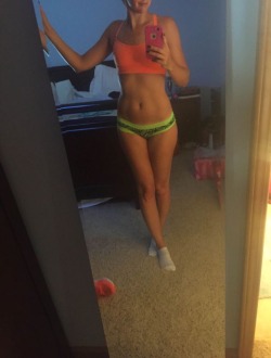 girl-next-door-selfies:  Girl Next Door Selfies