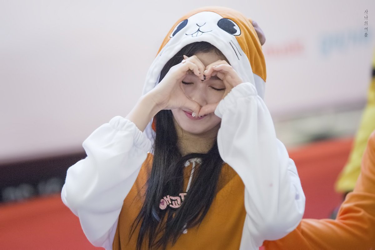 fyeah-twice:  © 사나의여름 ⎟ Do not edit or crop logo.