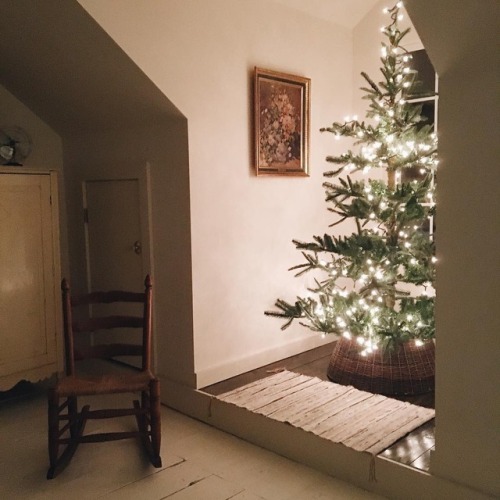 oldfarmhouse: MerryChristmas instagram.com/mamawatters