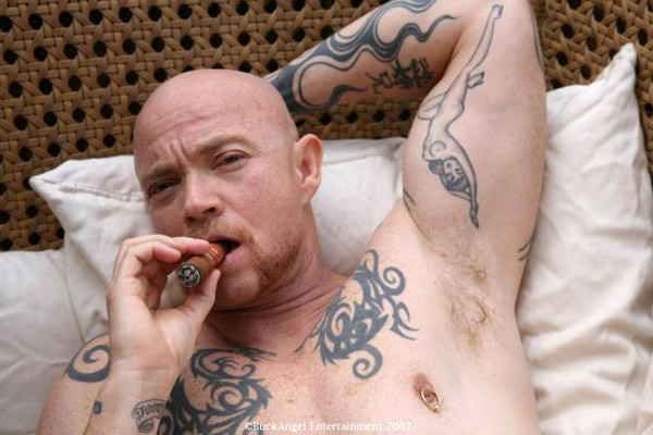 butchbikinikill:  calledlucifer:  Buck AngelFemale to Male  BUCK!