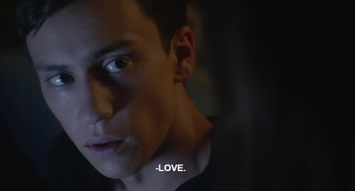 issietheshark:  dark summer (2015)