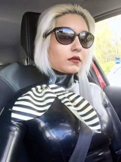 LRCiRL - Latex/Rubber Clothing in Regular