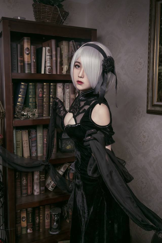 sexywaifucosplay:2B by coser席少http://weibo.com/3490666200