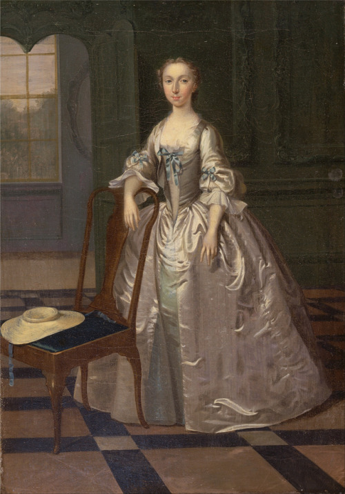Retrato de una dama en un salón por Arthur Devis, 1740-41.