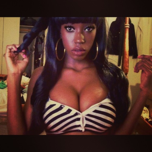 maceelegree:  INSTAGRAM: @maceebunnie 