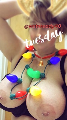 han–and–leia:  Happy #Titty Tuesday! I’m sorry it’s always late. I work long hours on Tuesdays! 😩Hope you’ve had a great day!http://wetnready40.tumblr.com@wetnready40 😍😍 Wow! you look fantastic sweetie ❤️❤️ smoking hot and super