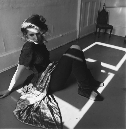 last-picture-show:Francesca Woodman, Self Portrait, 1979