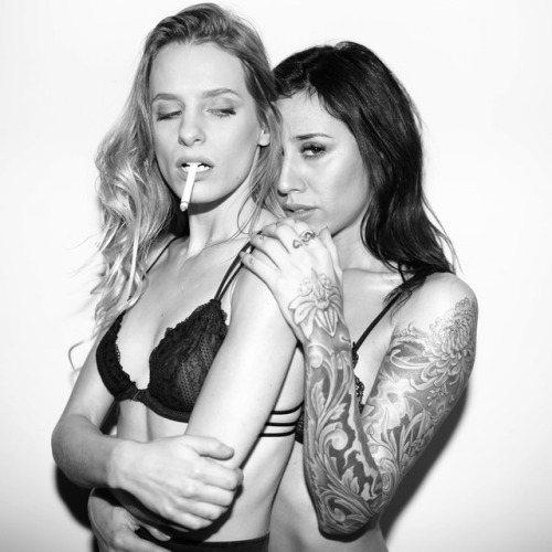 blondetrash: hey mister, she’s my sister // danielle castano and alee rose photographed by mik