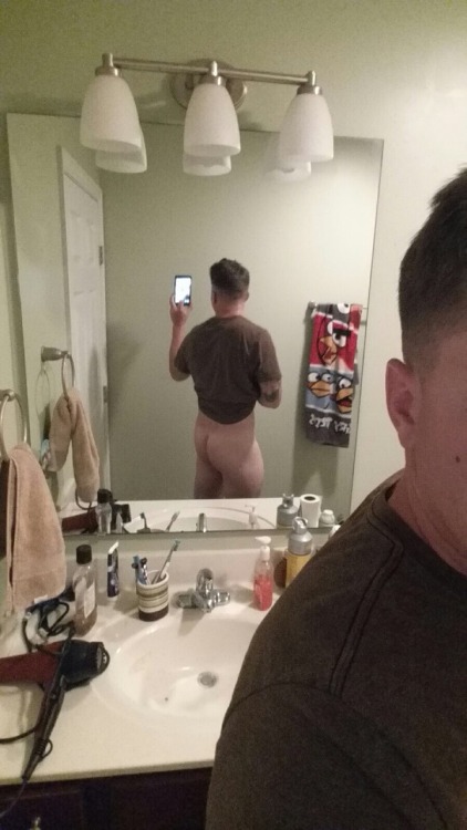 Porn photo americanmilitarystuds:  Look at this marines