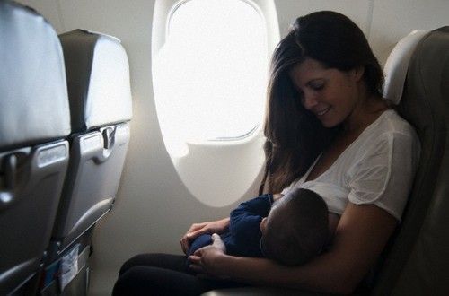 nudiarist:Mom Wins ‘Right’ for All of Us to Breastfeed on Airline Without Covering Up | The Stir htt