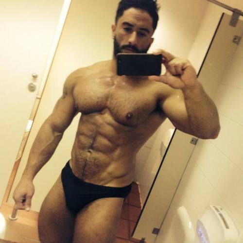 XXX thick-sexy-muscle:  Robin Sanchez - bathroom photo