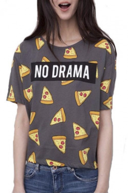 lovelyandfashionblog:  Buy me pizza, I want