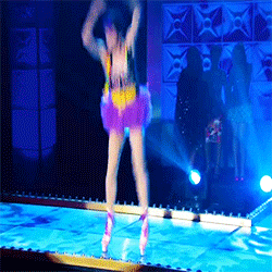 pearlcollective:  what i think i look like when doing a deathdrop: what i actually look like: 