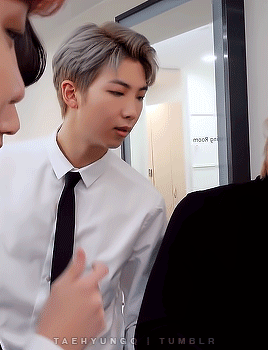 Joon Eats A Sour Berry :c