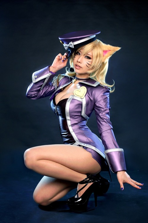 cosplayandanimes:  Popstar Ahri (TASHA) / SNSD Ahri (DOREMI) - League of Legends source