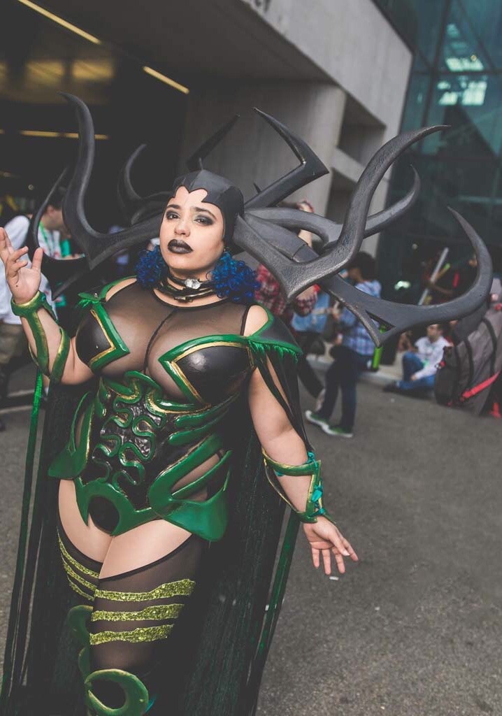 captainmarvall:  plus size cosplayers are the true QUEENS 