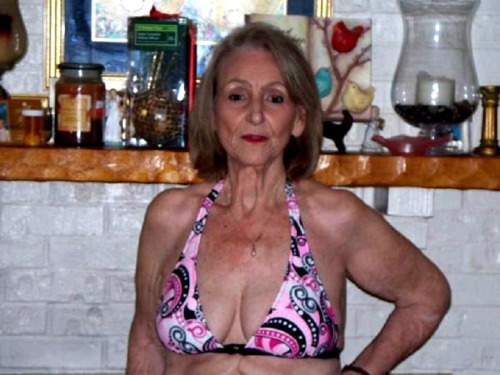 seniorfucking: Find a mature lover: bit.ly/1QuLRXu