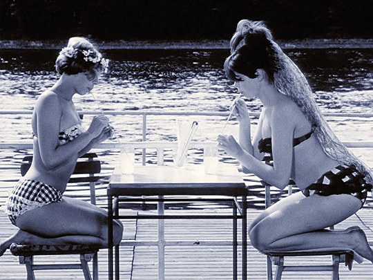 marypickfords:Sedmikrásky (Véra Chytilová, 1966)