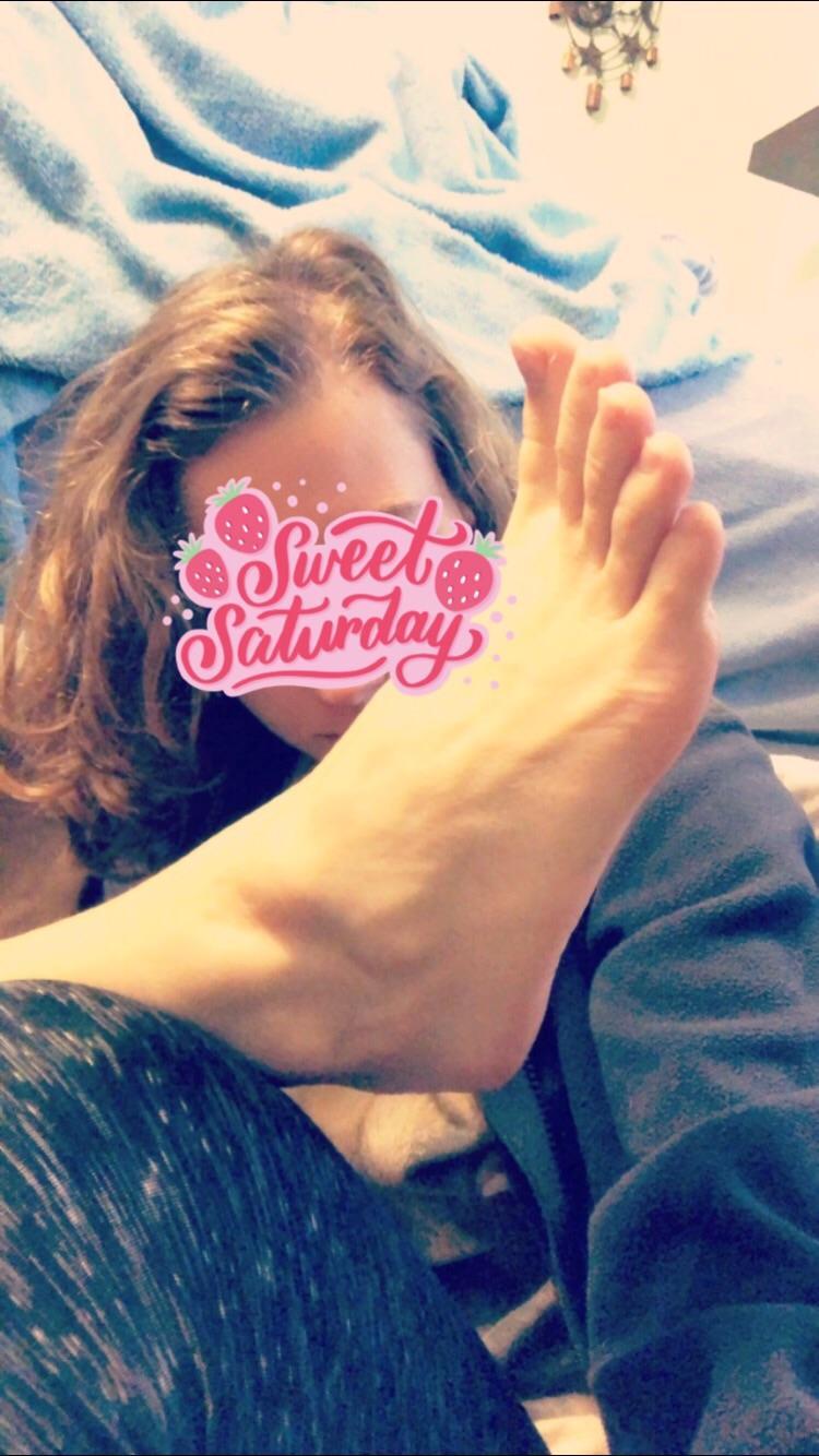 sexy-feet-soles:  Take control of me ;)