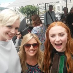 blackbirdzfly: Sophie Turner and Gwendoline Christie at SDCC. 