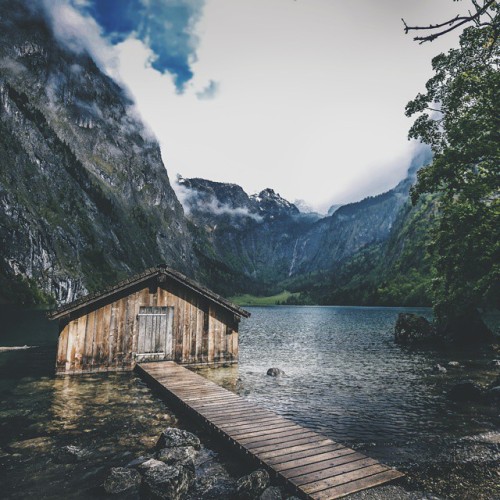 wheredoyoutravel:  I wonder who lives here..stagram http://ift.tt/1AXBsbI