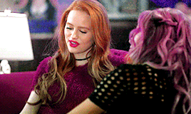 mckaycrescentmoon99:  dailychoni:Choni → 2.17  I was screaming at the TV going KISS KISS KISS… YAYYYYY!!!! I am so happy they are together and I can’t wait to see them as a couple more! I love riverdale 😍😍😍😍 
