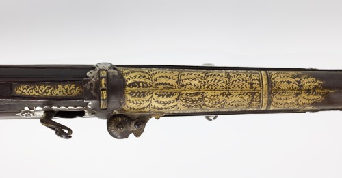 Gold inlaid matchlock Toradar musket, India, 18th century.from Mandarin Mansion Antique Arms and Arm