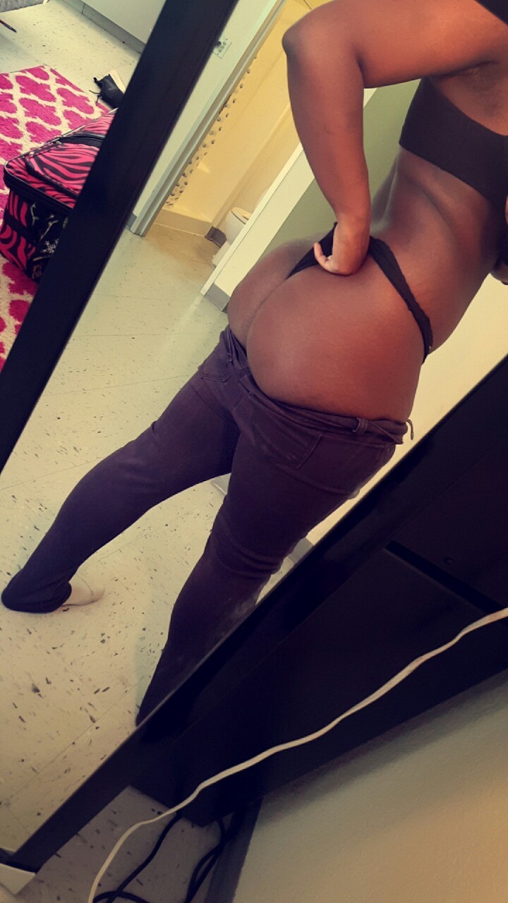 dontforgettheclit:  Hopefully my ass distracts from my lack of fashion sense😟😔