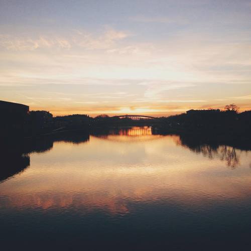 Without smog city looks different #sol #sunset #sundown #sun #sky #bridge #vistula #river #skyporn #