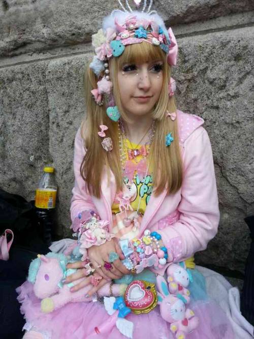 pamyurinliz:  ☾Magical✮デコラ♥^0^)/ My outfit for the JapanDay in Düsseldorf! It was fantastic! I just love this event! >w< There is always a big firework at the end of the day ^-^