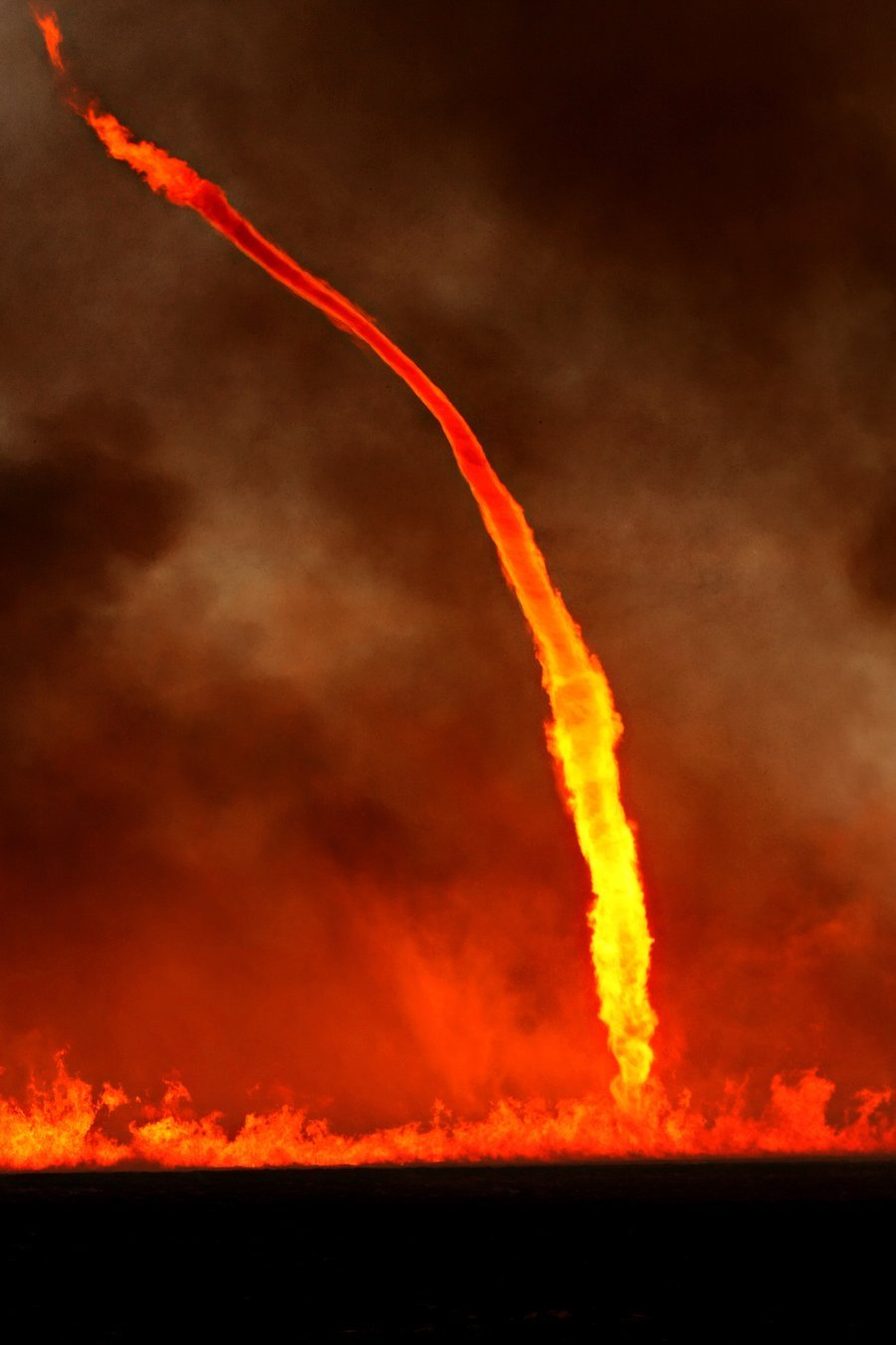nicetightgag:  Fire and tornado in Oklahoma…..appropriately apocalyptic 