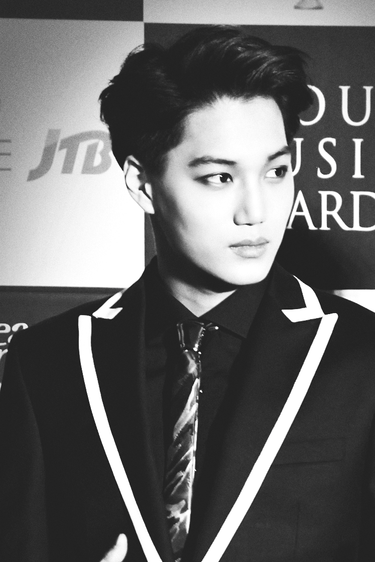teardrops are falling