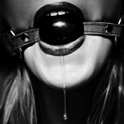 dragonfly-in-chains:  Pleasure  Mmm remember drooling for Daddy is ALWAYS sexy!!DA