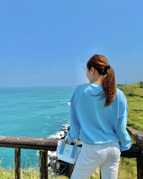 jessifanylove: jessica.syj: Belated Jeju Island photo dump VLOG uploading tonight!#jessicaland Link 