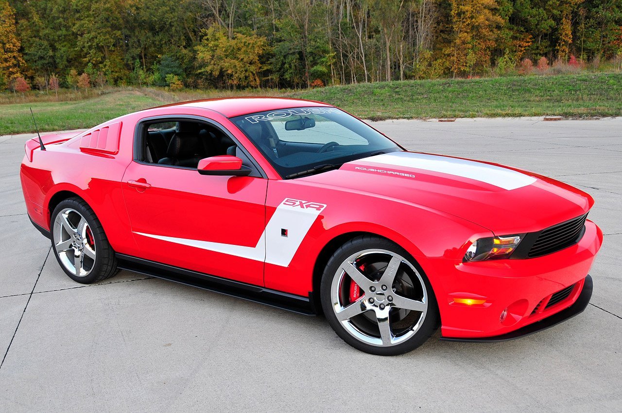fuckyeahfordmustangs:  americanclassicmusclecars:  Muscle Cars…  Roush 5XR  Ford