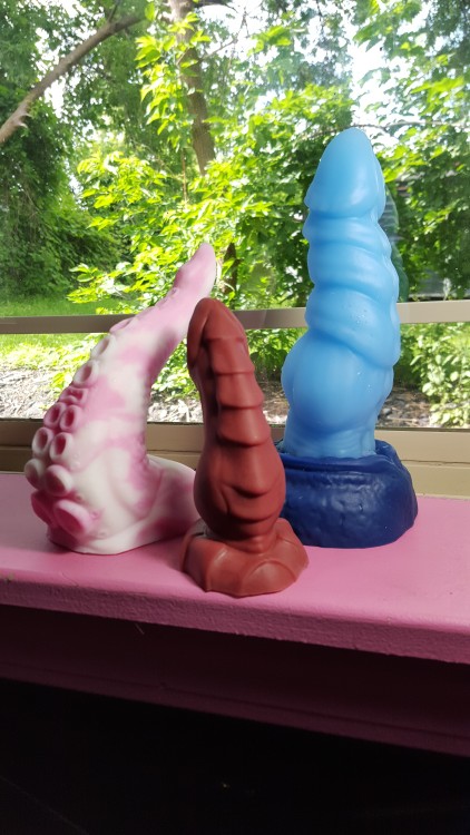 pigeonfooperch:All three of my current toys from Bad-Dragon.com Tentacle : Size Medium in the Mother