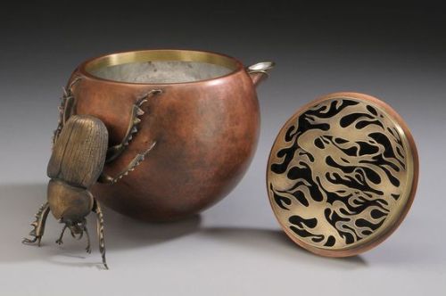marylibra:TeapotYuri Tosuka2012 Copper, Bronze, BrassTin photos by Dean Powell