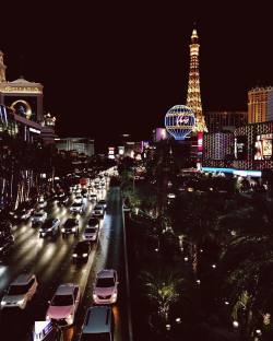 meanwhileinvegas:  she’s different in night