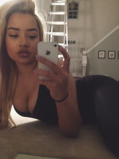 alluring-beauties:  Alluring-Beauties, kimjays