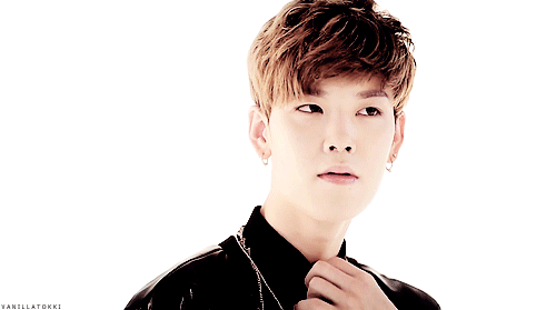 vanillatokki:  Junhong (╯°□°）╯︵ ┻━┻ 