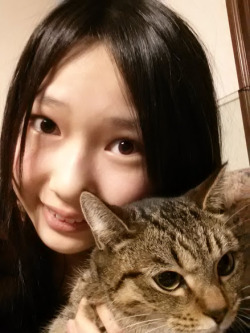 himitsunodiary: 14/∞ of Inoue Yuriya &amp; Cats - December 26, 2012.  