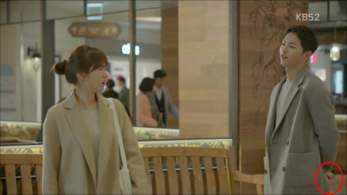 itsgoodbuttaken:  I’ve heard Mr. Song Joong ki got injured during the shooting, and he didn&rs