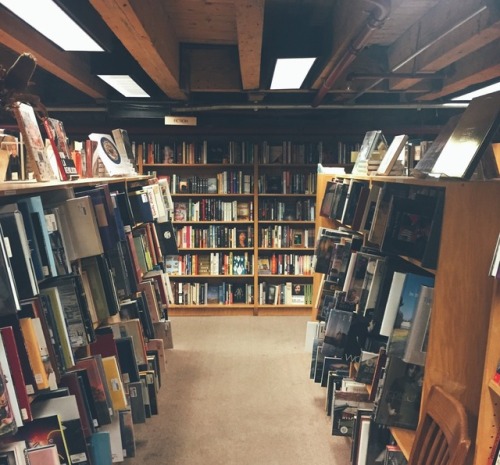 freckles-and-books: Went to after-words bookstore in Chicago yesterday with @pubsnotclubs. They had 