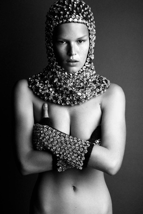 senyahearts:  Anna Ewers in Interview Magazine, September 2014 Photographed by: Patrick Demarchelier 