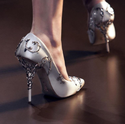 desire-vogue:desire-vogue.tumblr.com