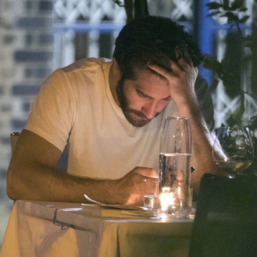 alainsdelon:jake gyllenhaal sadly eating alone is a mood of mine