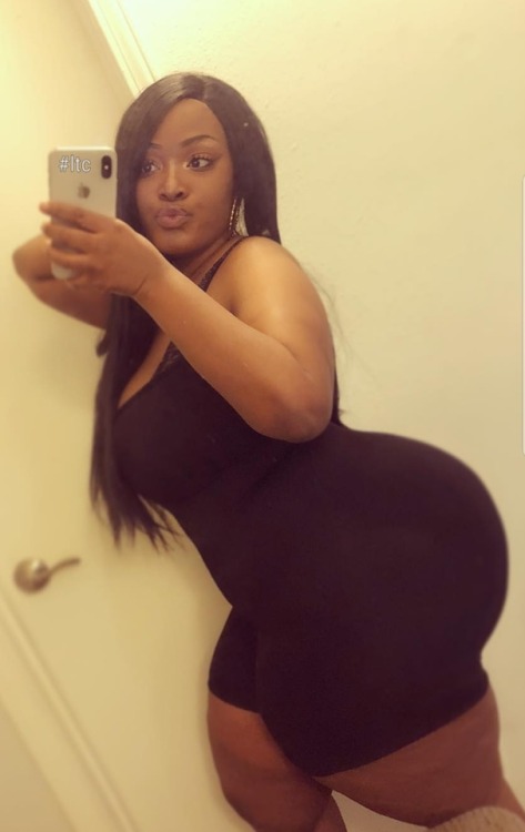 thicksexyasswomen13:addicted2curvez:#lovethemcurvez #supersexy #curvologySide Chickz @thicksexyasswo