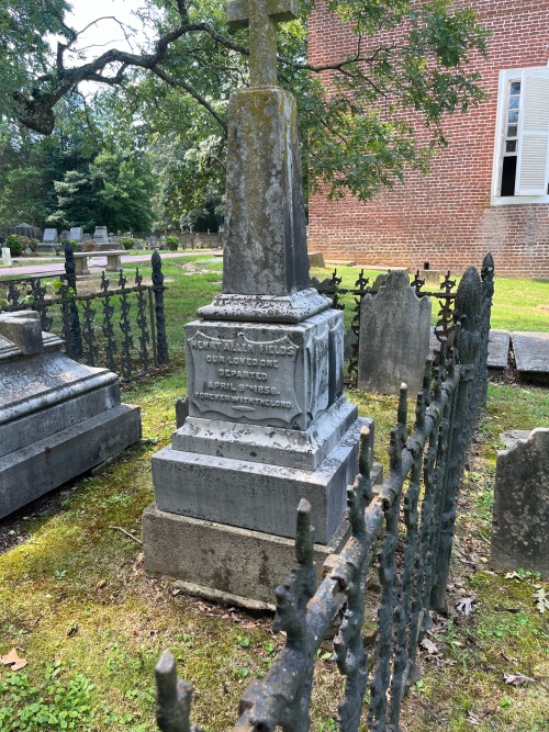 Oh How I Adore The Cemetery