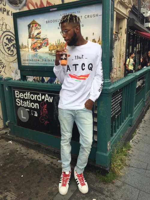 shawnshuttlesworth:other pictures of me, i feel comfortable posting pictures of me here cause no one