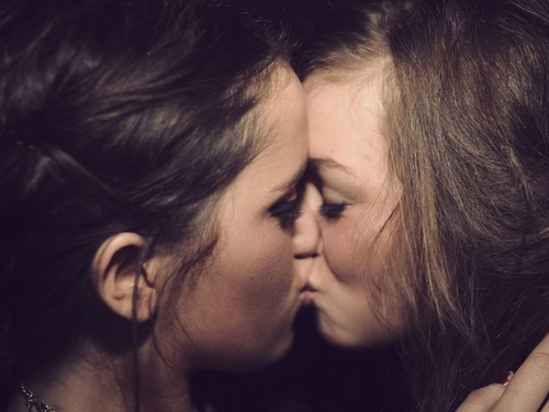 And lose yourself in my room. And find yourself in my grip.